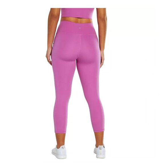 GapFit Women's Cropped Legging - Picture 3 of 7